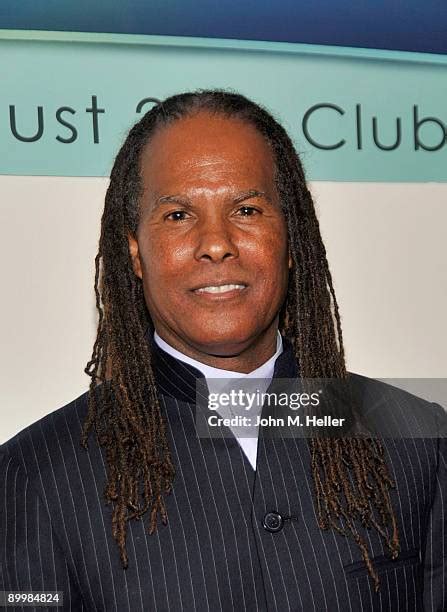 how old is michael beckwith.